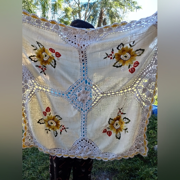 Handmade Crochet Embroidered Table Runner Pattern 37 in L x 37 in W Cream Topper - Picture 8 of 8